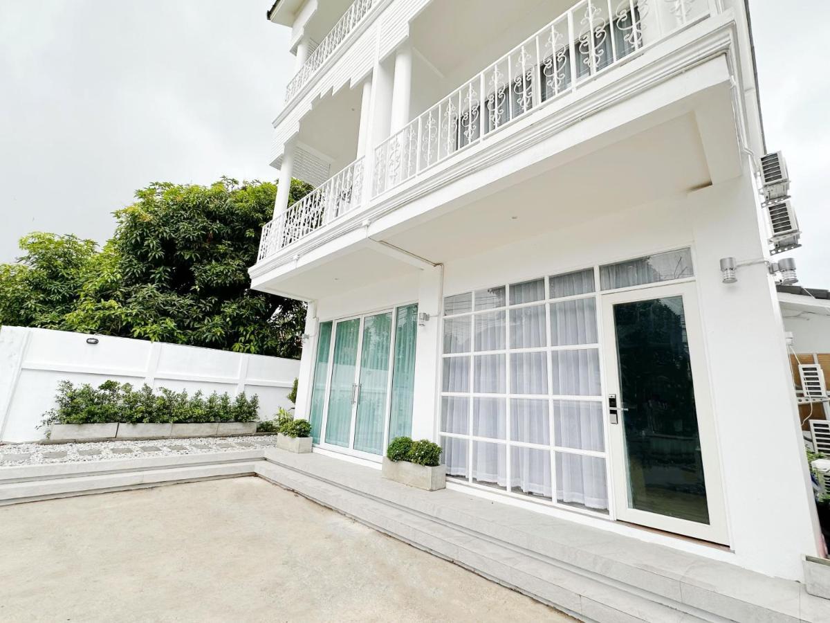 Auberge de jeunesse The White House Rachamankha เดอะ ไวท์เฮ้าส์ ราชมรรคา