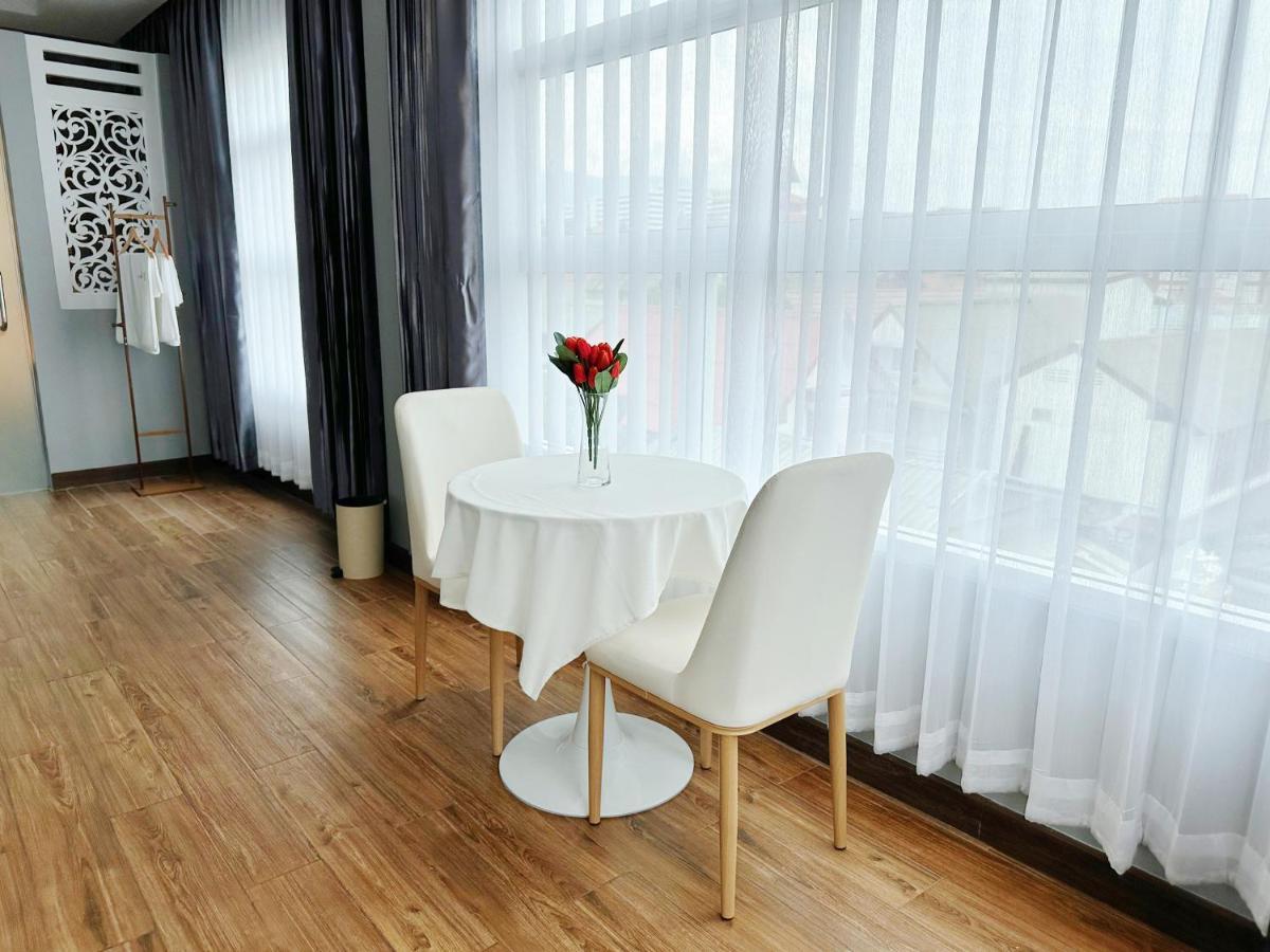 Auberge de jeunesse The White House Rachamankha เดอะ ไวท์เฮ้าส์ ราชมรรคา *